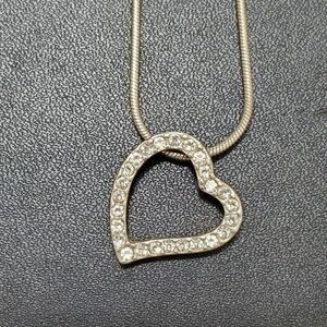 BMNY silver tone rhinestone heart pendant necklace 20-22"